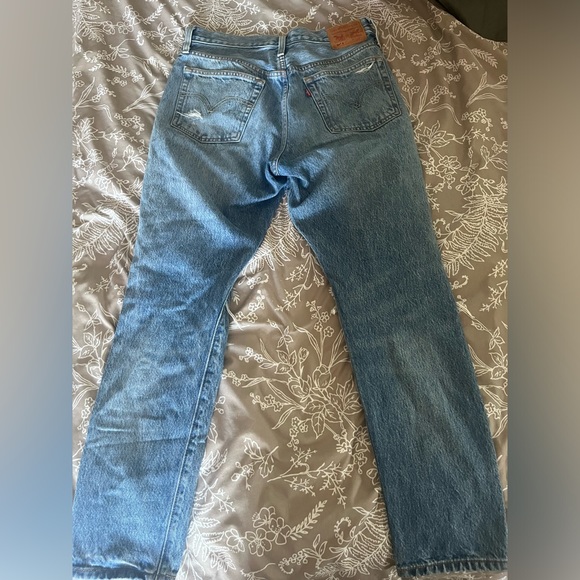 Size 28 Levi’s 501 skinny jean - Picture 6 of 12